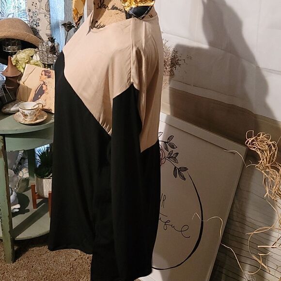 Ellen Tracy Blouse Size S - Picture 3 of 7